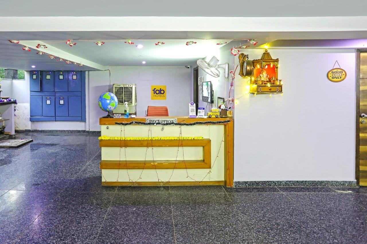 Fabhotel White House Bnb - Nr Yashobhoomi Convention Centre Delhi  Exteriör bild
