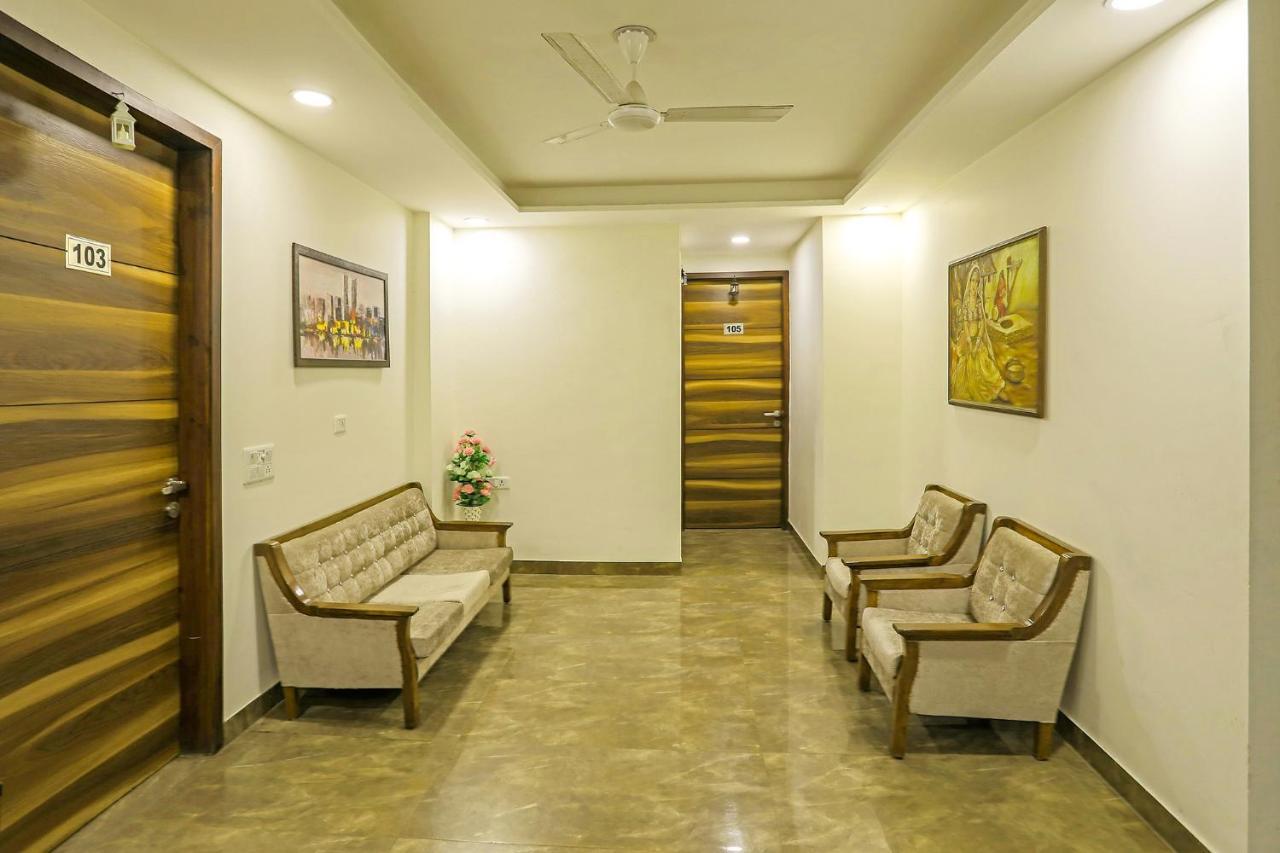 Fabhotel White House Bnb - Nr Yashobhoomi Convention Centre Delhi  Exteriör bild