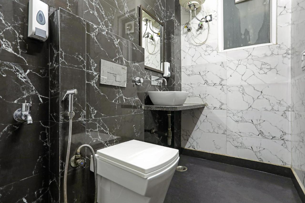Fabhotel White House Bnb - Nr Yashobhoomi Convention Centre Delhi  Exteriör bild