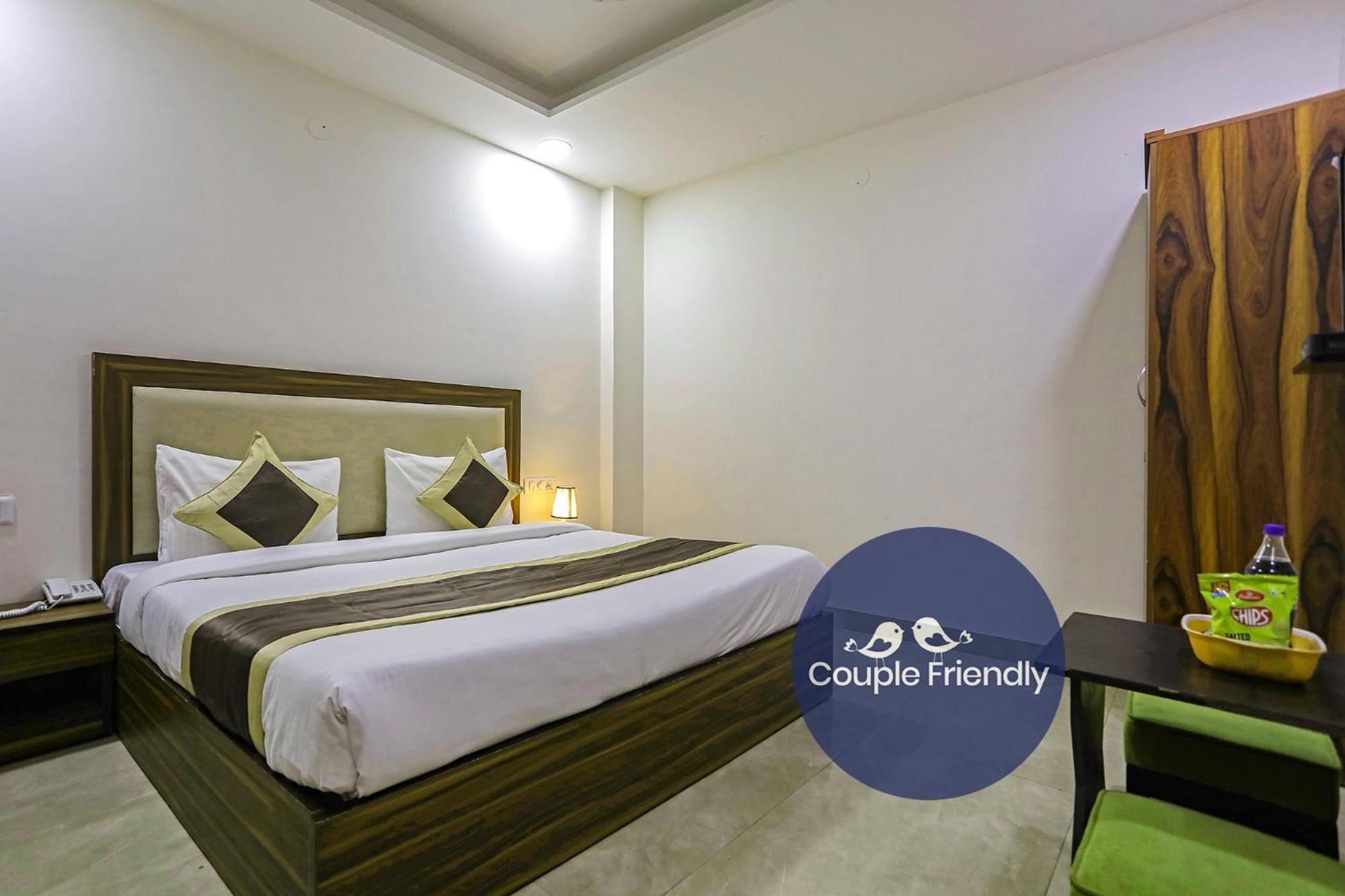 Fabhotel White House Bnb - Nr Yashobhoomi Convention Centre Delhi  Exteriör bild